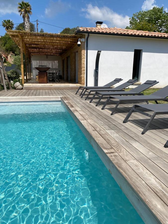 Villa de charme avec piscine à Ajaccio Alata Extérieur photo